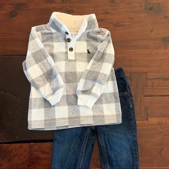 Carter’s 18m checkered fleece & dark-wash jeans - Picture 2 of 5